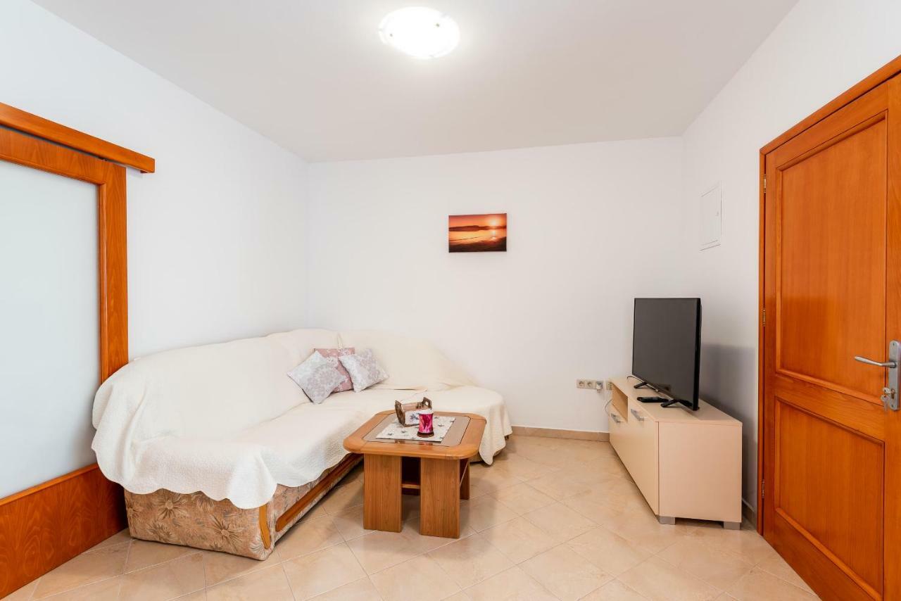 Apartmani Marina Klek Exterior photo